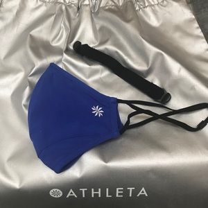 Athleta made to move mask